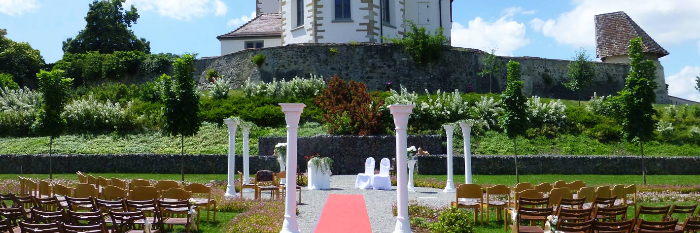 Heiraten im Schloss: Hochzeit auf Schloss Weiterdingen am Bodensee